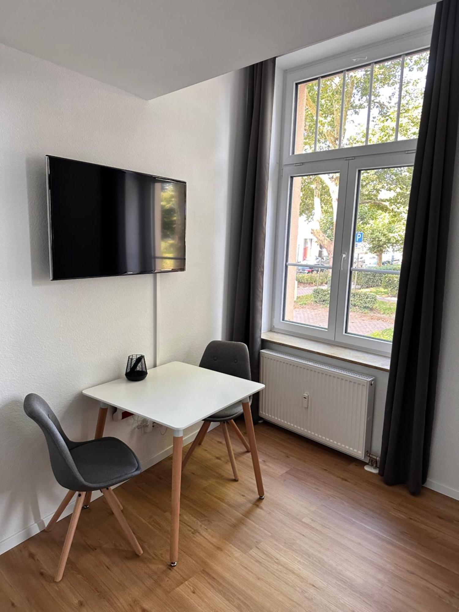 Zentrales Apartment Mit Parkplatz Hockenheim Zewnętrze zdjęcie